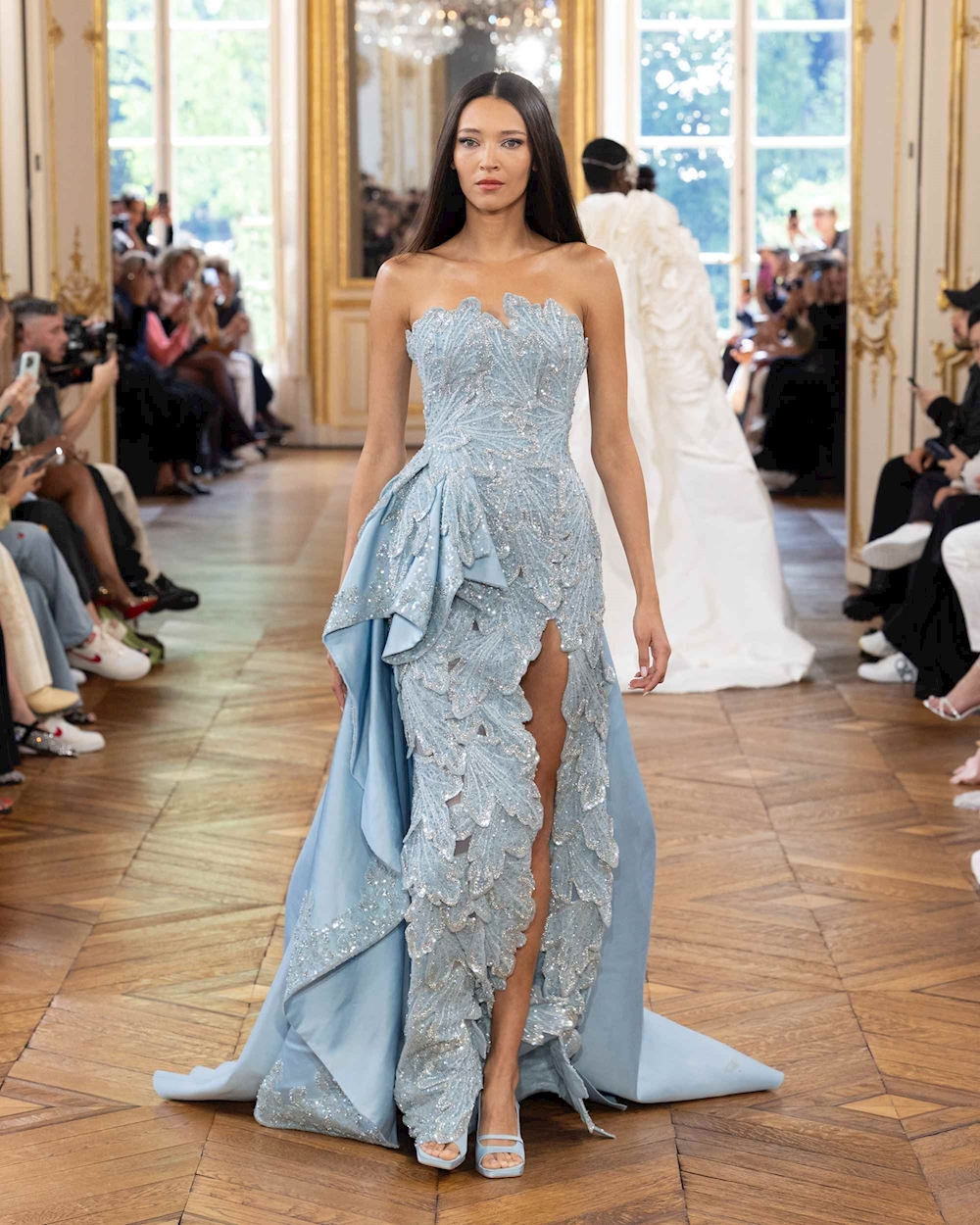 FALL WINTER 2025/26 | Tony Ward Couture