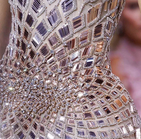 COUTURE